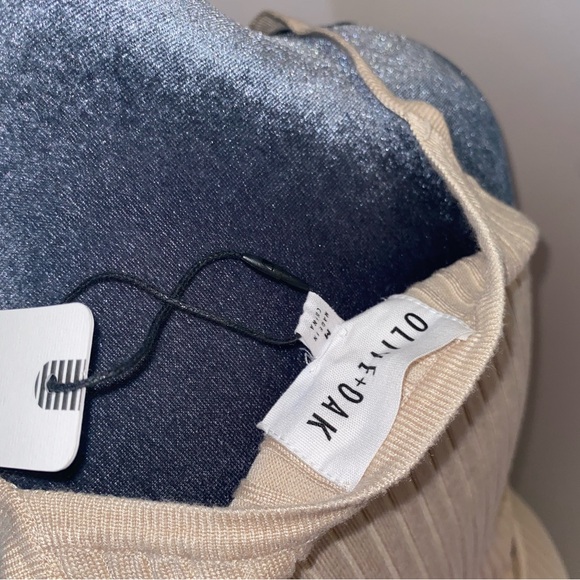 Olive + Oak Maxi Ribbed Dress - Picture 5 of 5